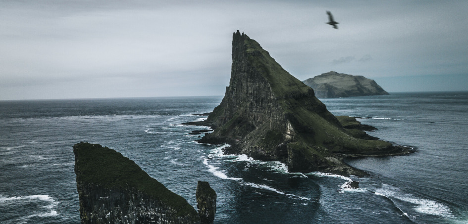 Trend destination Faroe Islands: Of cliff jumping and puffins