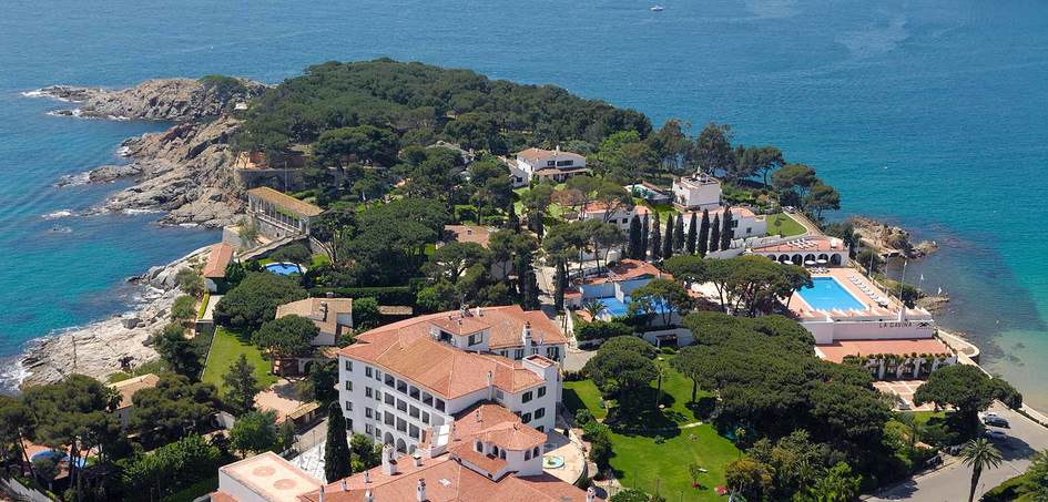 News: VIP EXCLUSIVO // HOSTAL DE LA GAVINA DELICÍA OS VISITANTES DE ALTO ESCALÃO NA COSTA BRAVA